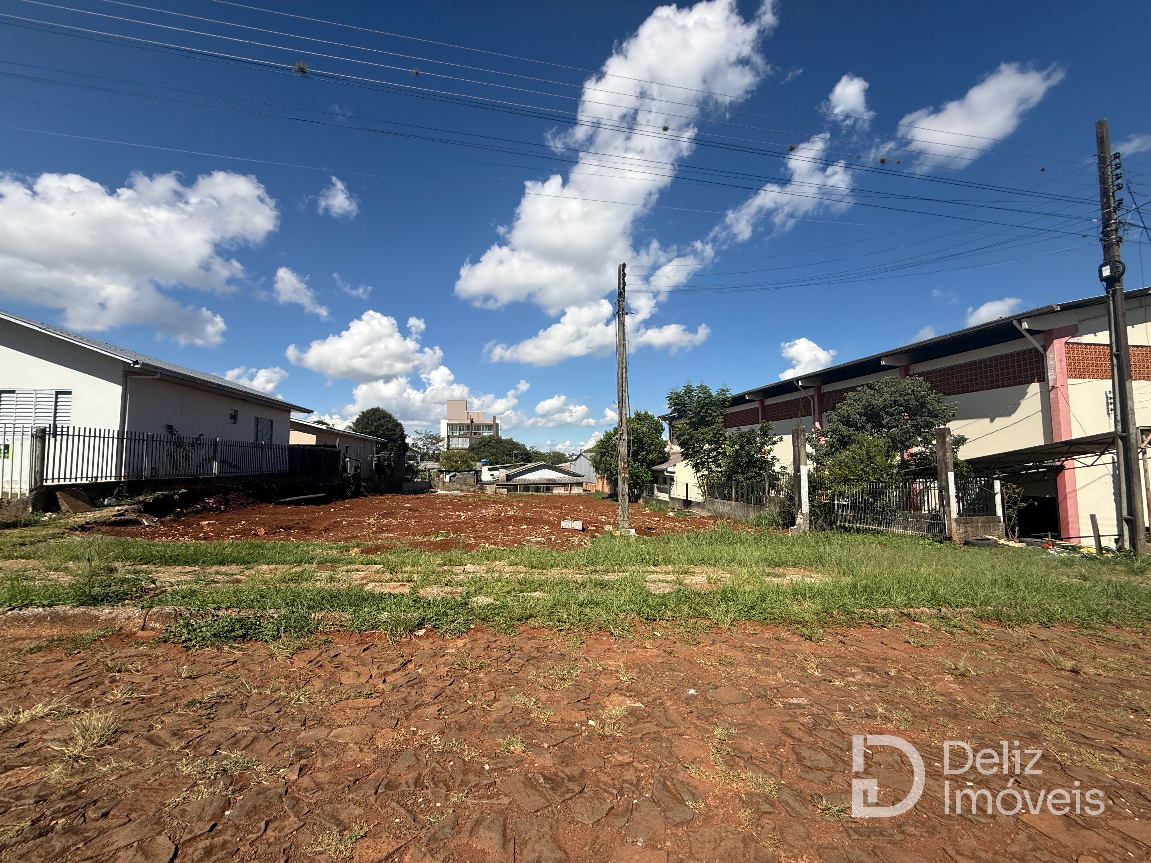 Terreno plano de 864m² — o espaço ideal para construir e valorizar - Foto 2